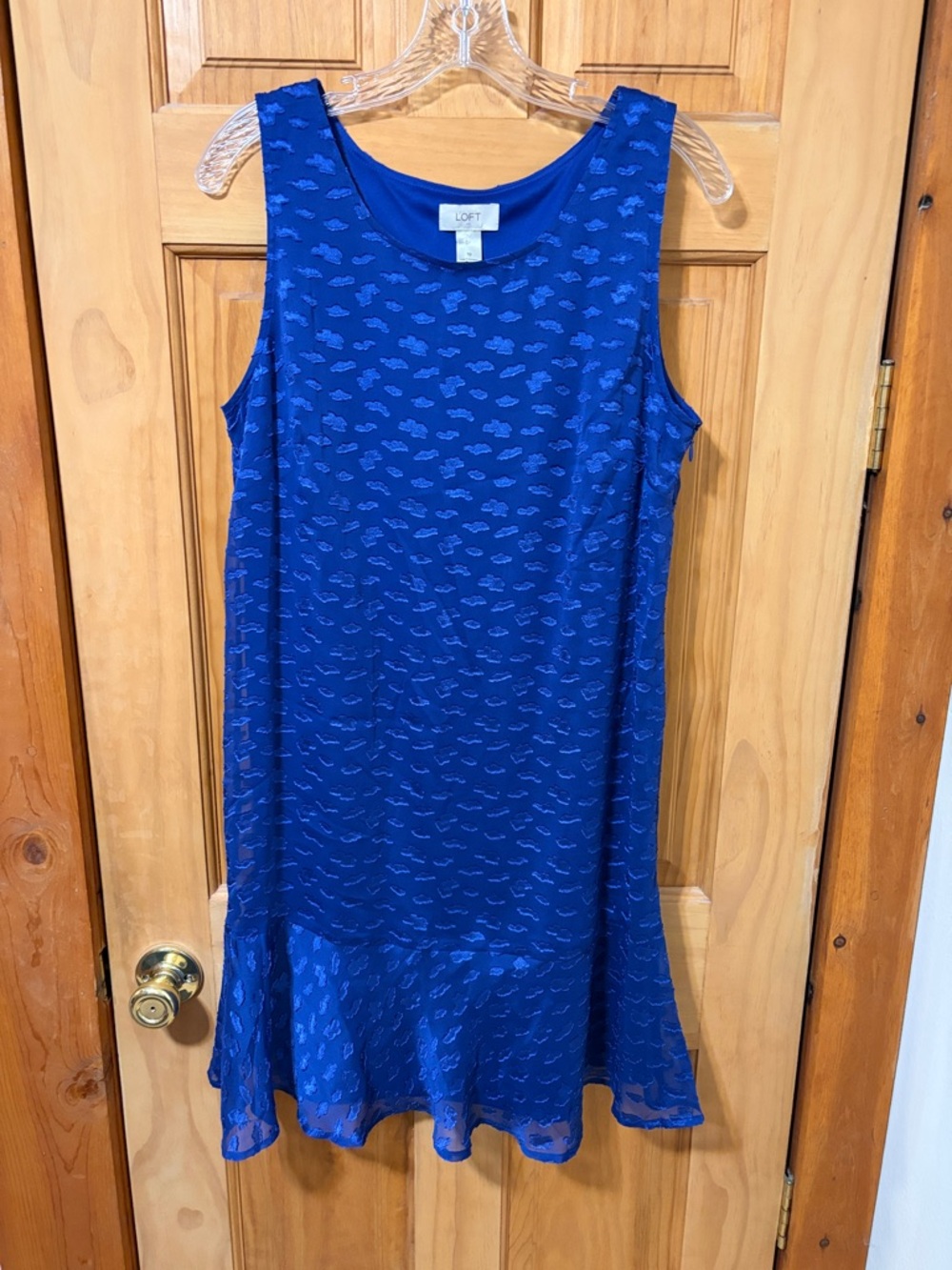 🌻5 for $30🌻LOFT Cobalt Blue Textured Sleeveless Shift Dress with Flounce Hem